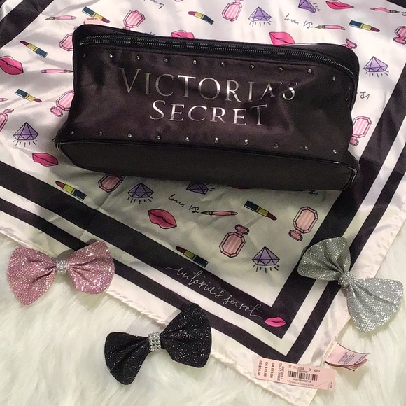 Victoria's Secret Handbags - Victoria’s Secret 3 pcs travel case w/ satin cloth